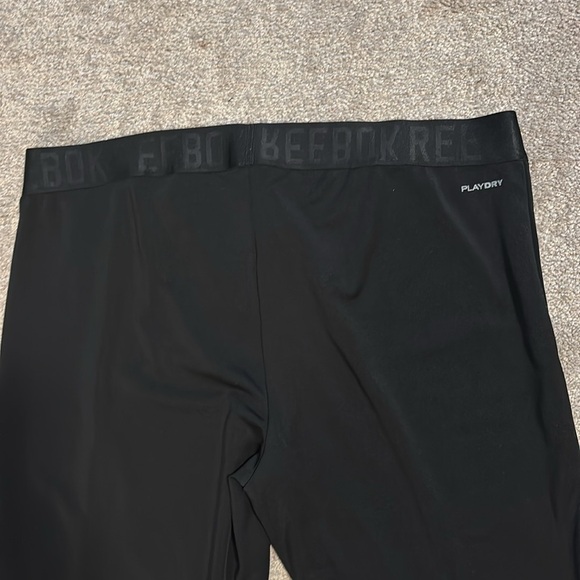 Reebok women’s straight leggings Black Pants - Picture 9 of 14